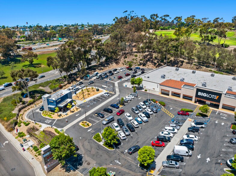 1702-1710 Oceanside Blvd, Oceanside, CA for lease - Building Photo - Image 2 of 6