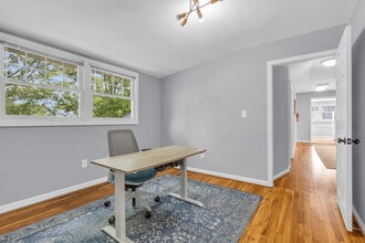 100 Whitsett St, Greenville, SC for lease Interior Photo- Image 2 of 3