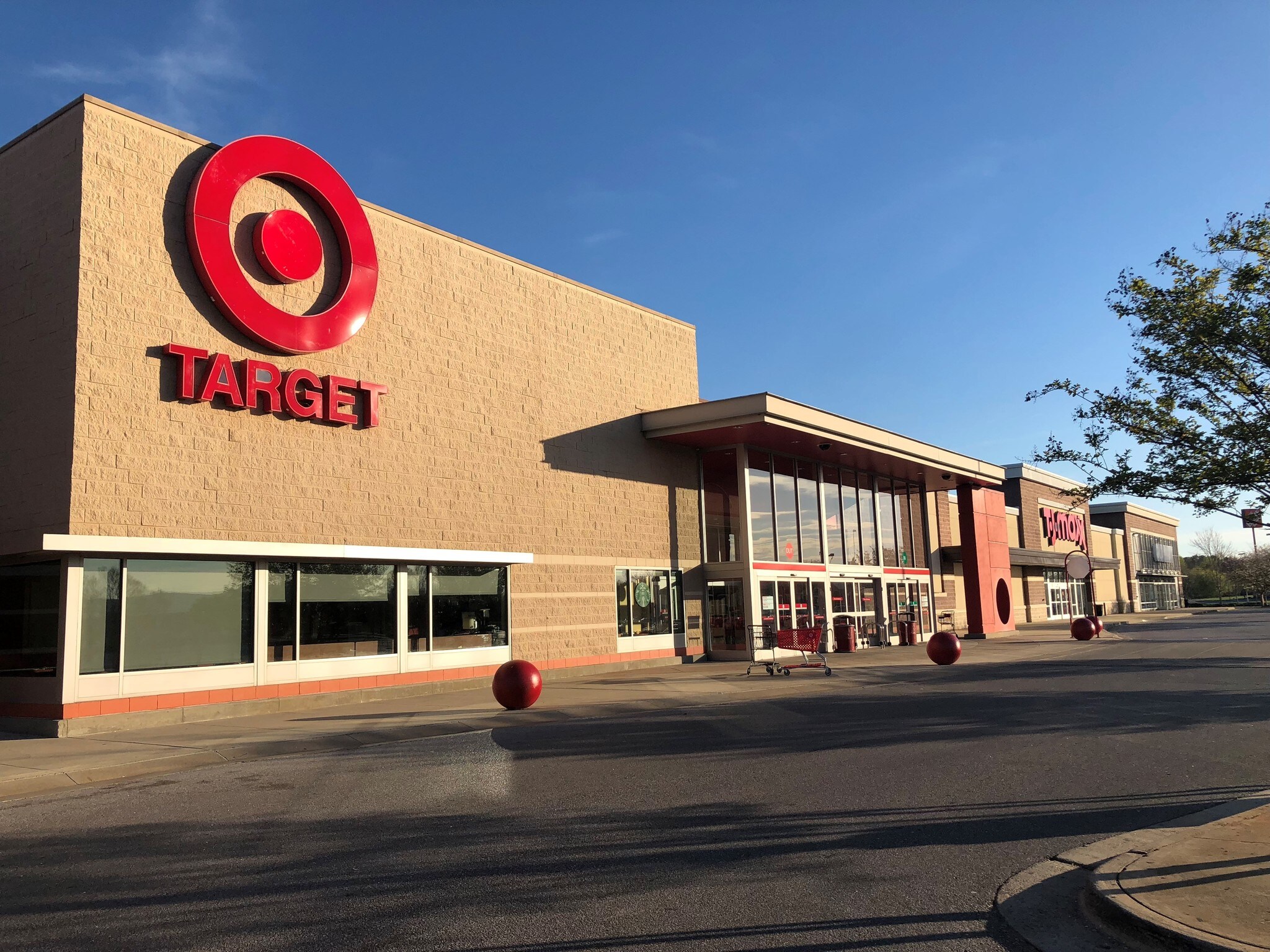 70-1100 Oxford Exchange Blvd, Oxford, AL for lease Building Photo- Image 1 of 6