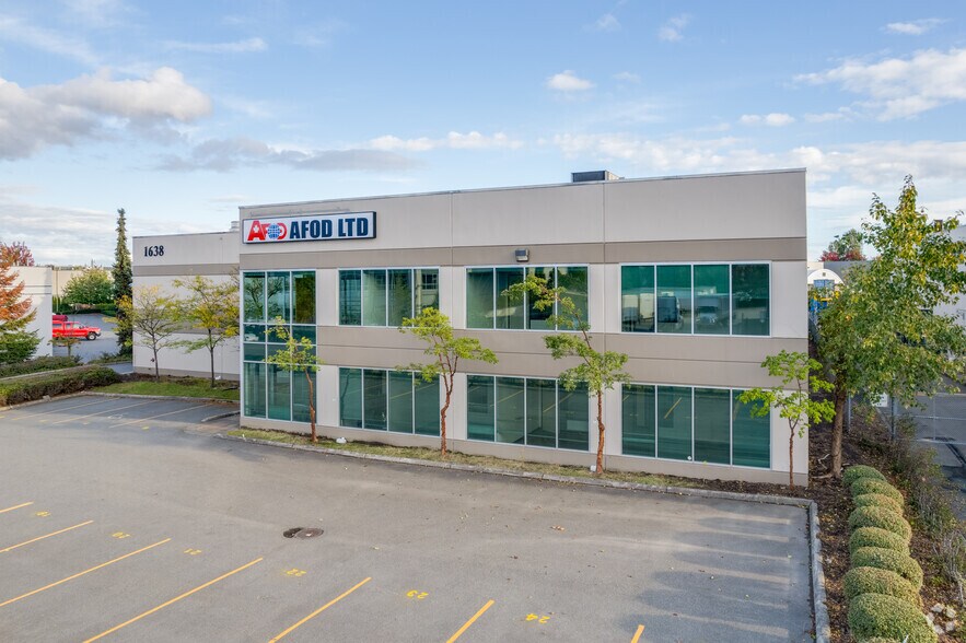 1638 Foster's Way, Delta, BC for lease - Building Photo - Image 3 of 27