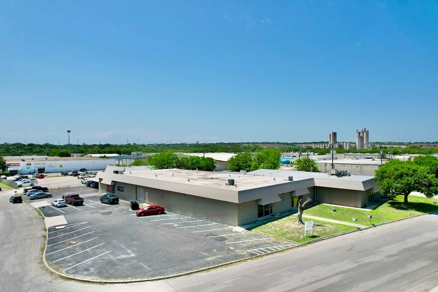 4763 Broom St, San Antonio, TX for lease - Building Photo - Image 3 of 29
