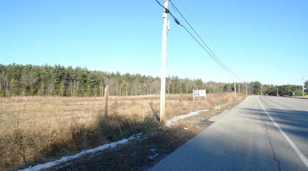1317 Minot Ave, Auburn, ME for sale - Primary Photo - Image 1 of 1