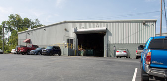 981-983 Industrial Park Dr, Marietta GA - Warehouse