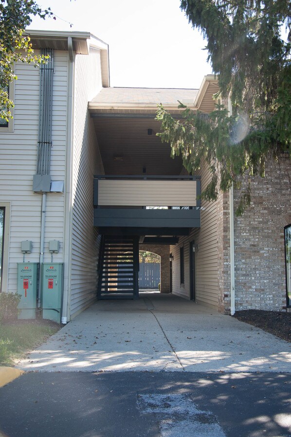 4889 Sinclair Rd, Columbus, OH, 43229 Office Space For Lease