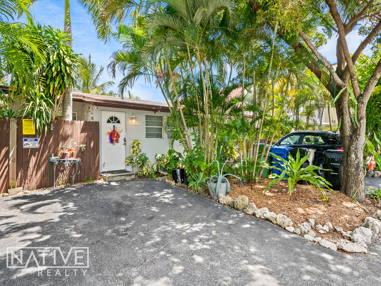 1238 NE 7th Ave, Fort Lauderdale, FL for sale - Building Photo - Image 2 of 11