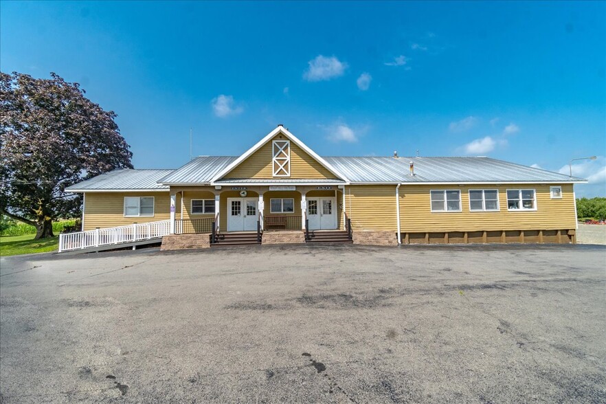 1297 Brookview Station Rd, Castleton On Hudson, NY for sale - Building Photo - Image 2 of 49