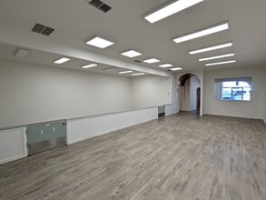 1559 S Novato Blvd, Novato, CA for lease Building Photo- Image 2 of 8