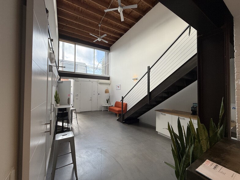 1322 Innes Pl, Venice, CA for lease - Building Photo - Image 3 of 61