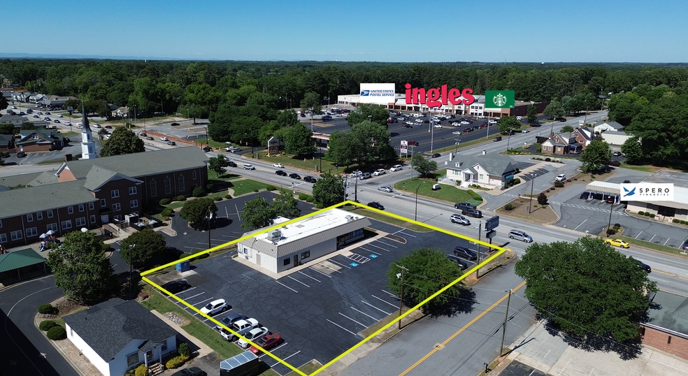 1801 N Main St, Anderson, SC for lease - Building Photo - Image 2 of 3