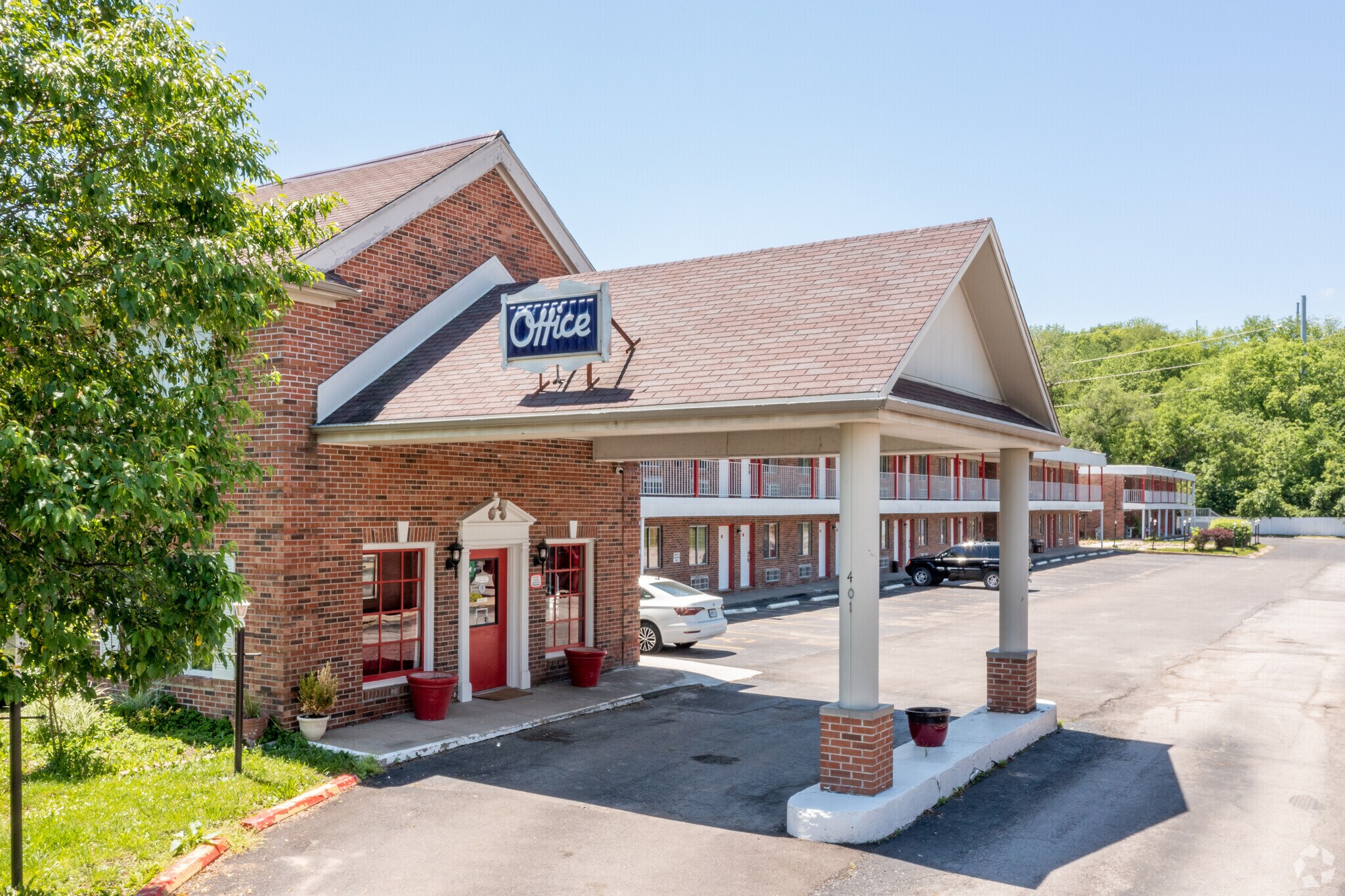 401 S 10th St, Atchison, KS for sale Primary Photo- Image 1 of 1