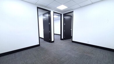 7777 Glades Rd, Boca Raton, FL for lease Interior Photo- Image 1 of 2