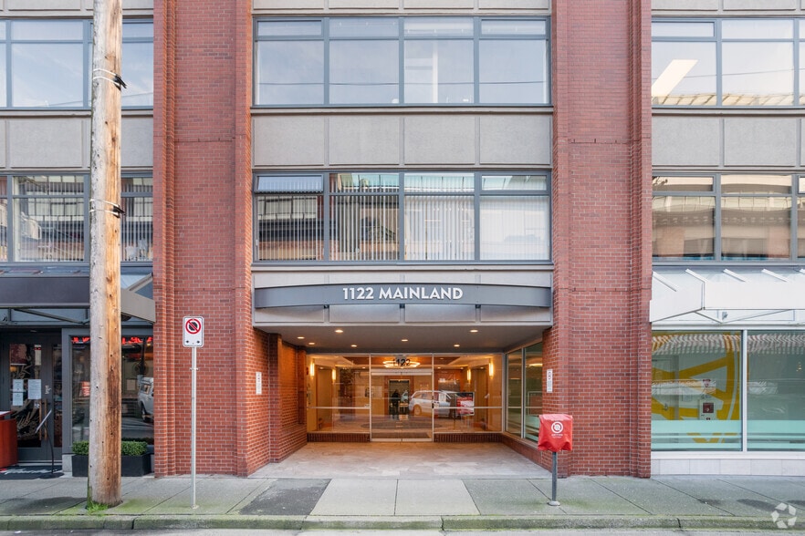 1122 Mainland St, Vancouver, BC for lease - Building Photo - Image 3 of 7