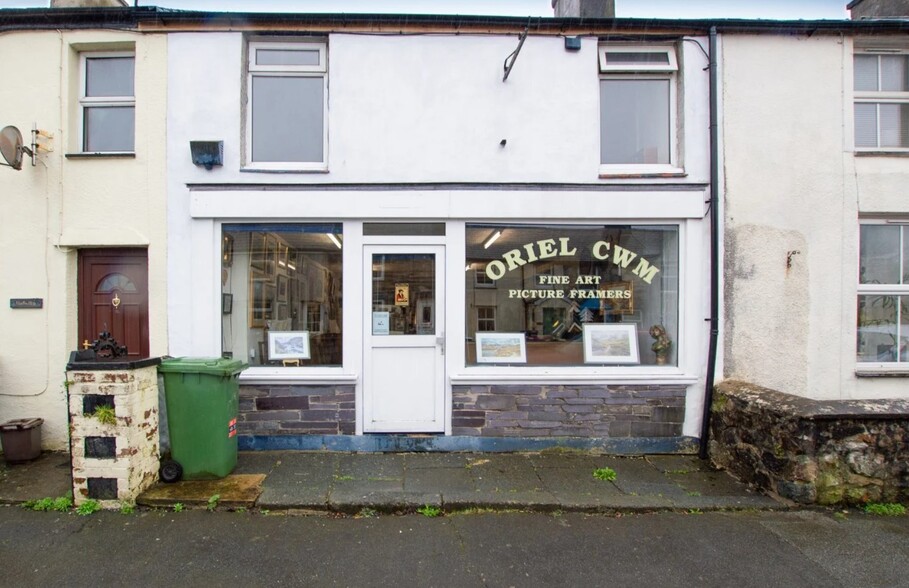 Cwm Y Glo, Caernarfon for sale - Primary Photo - Image 1 of 1