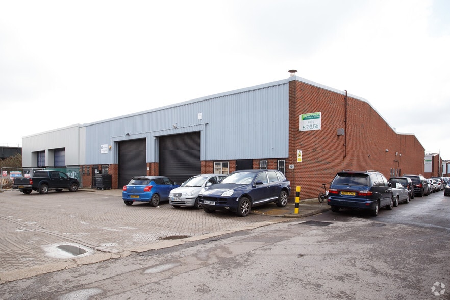 Culvert Pl, London for lease - Primary Photo - Image 1 of 9