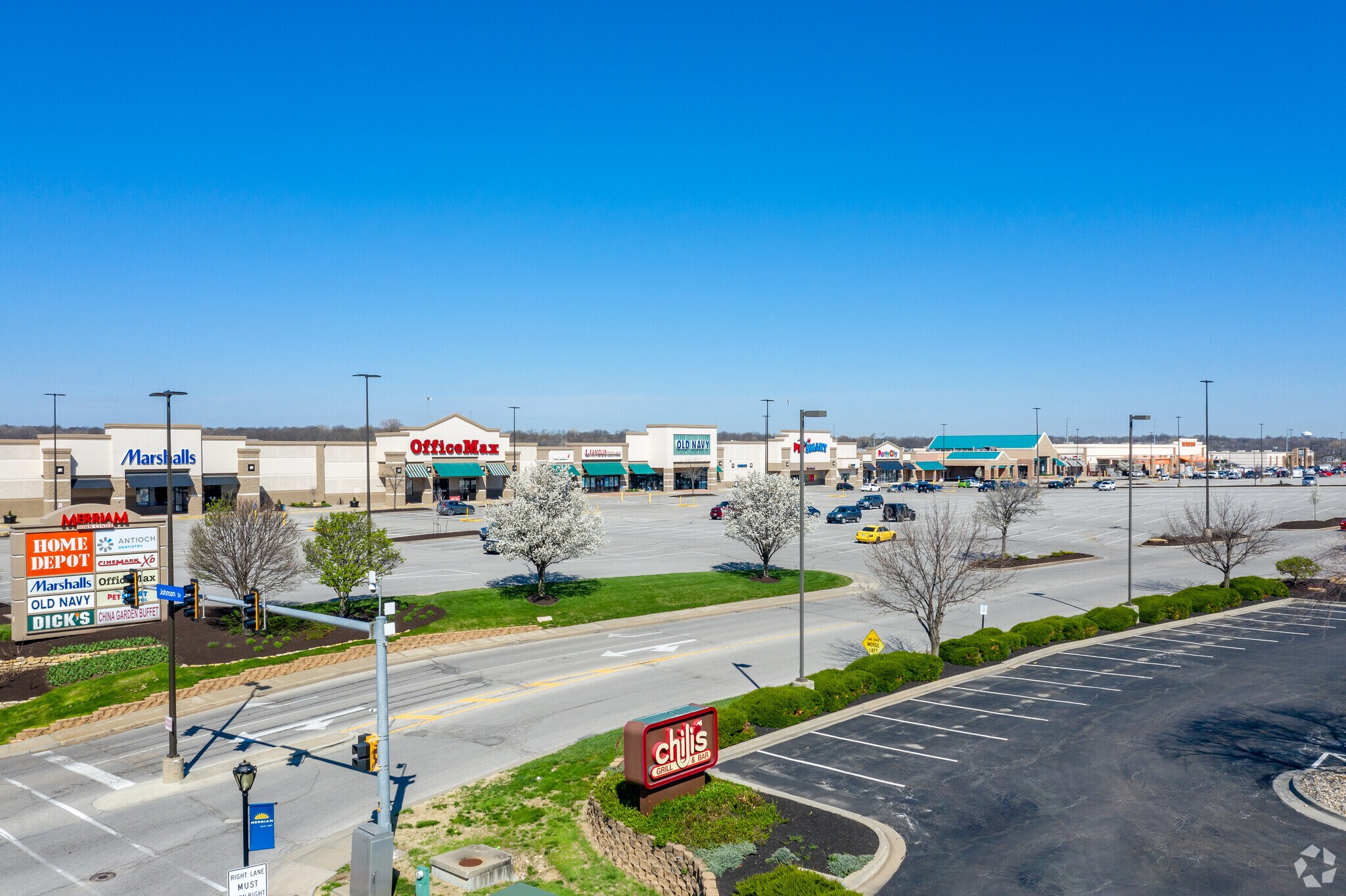 55005840 Antioch Rd, Merriam, KS 66202 Merriam Town Center