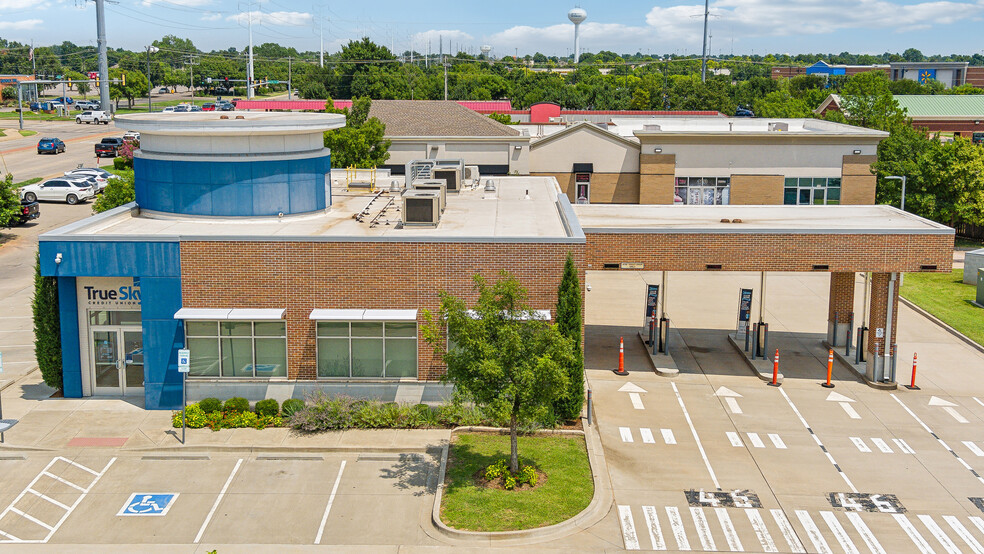 2350 W Danforth Rd, Edmond, OK for sale - Building Photo - Image 2 of 4