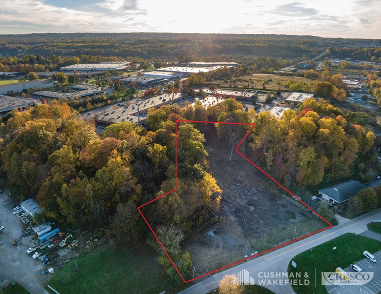 10108 Sweet Valley Dr, Valley View, OH for lease - Building Photo - Image 2 of 3