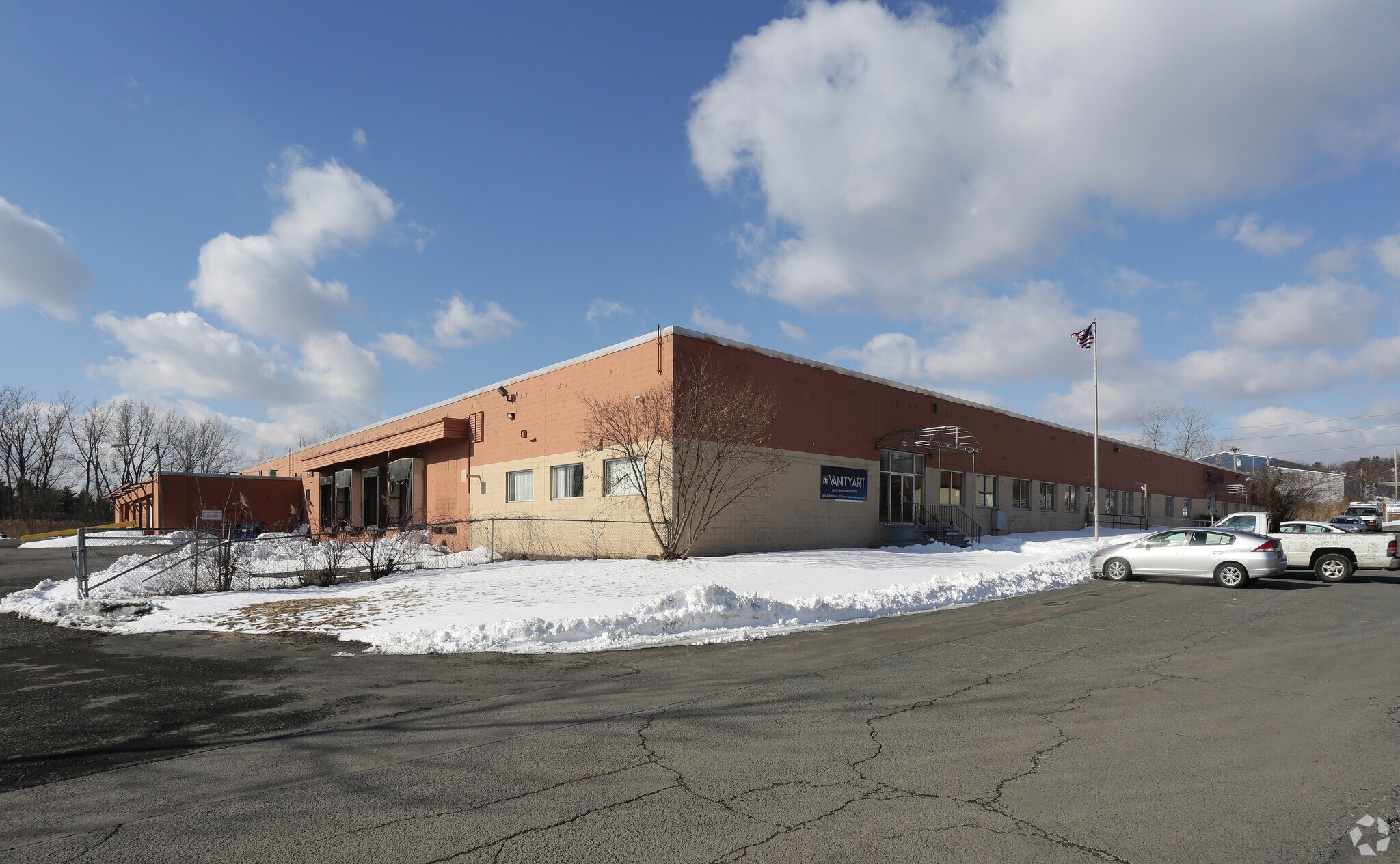 21 Simmons Ln, Menands, NY for sale Primary Photo- Image 1 of 1