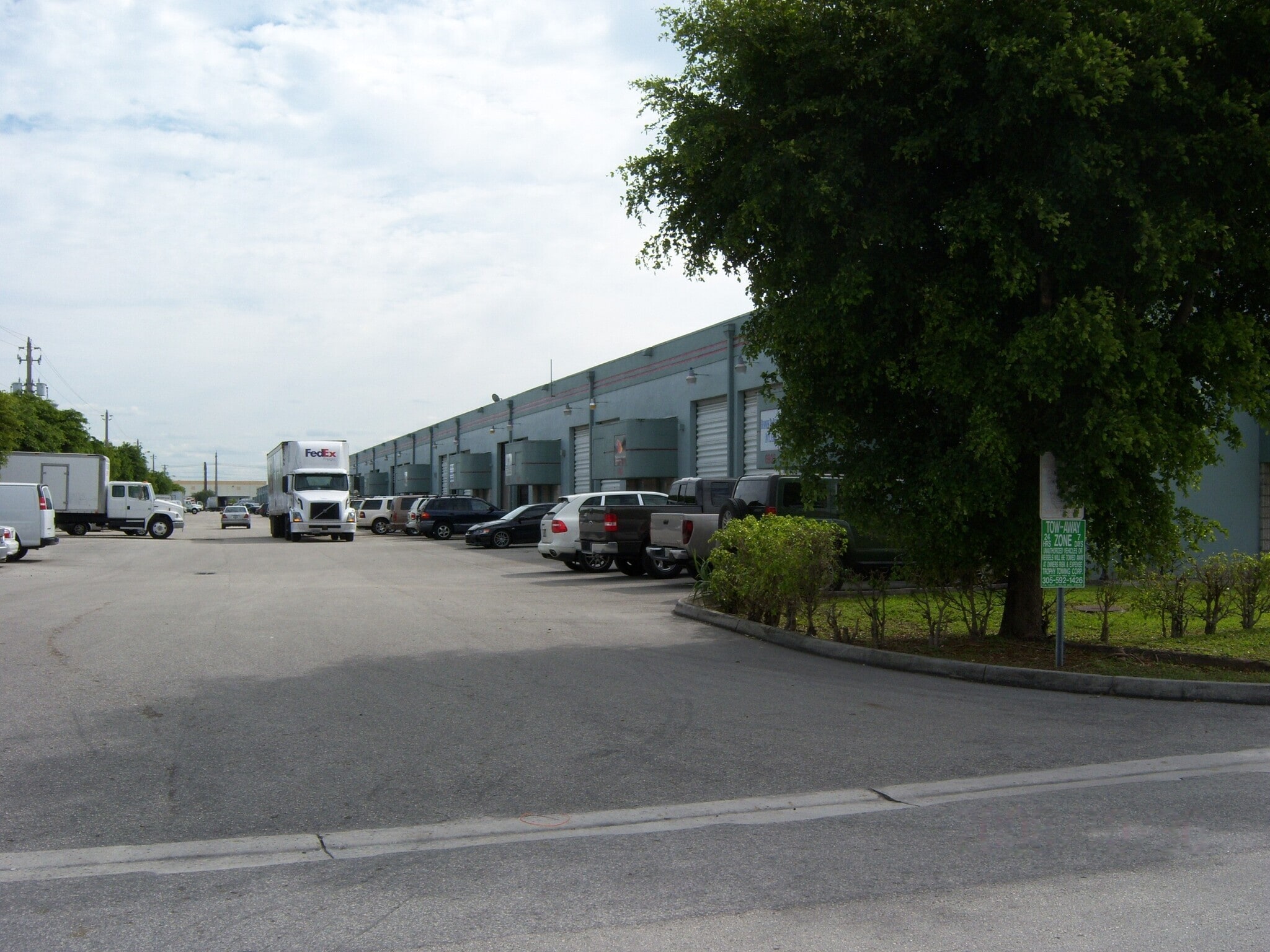 6901-6989 NW 82nd Ave, Miami, FL for lease Building Photo- Image 1 of 18