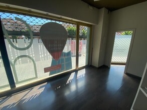Retail in Igualada, Barcelona for lease Interior Photo- Image 1 of 7