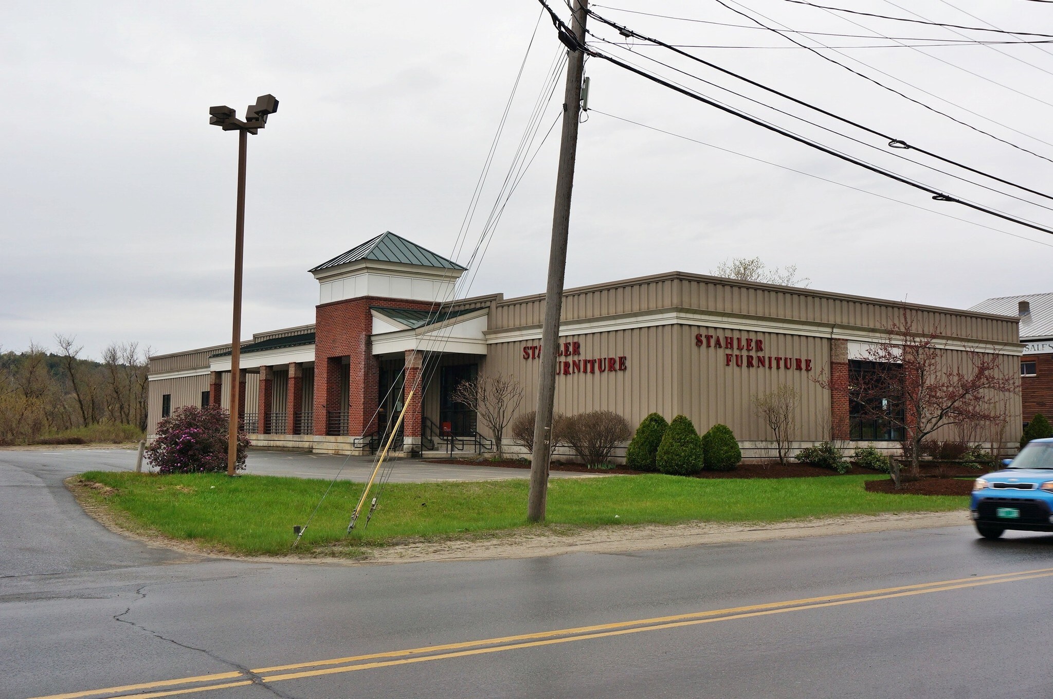 469 Broad St, Lyndonville, VT for sale Building Photo- Image 1 of 1