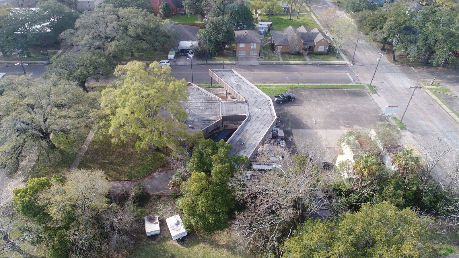 217 W Blum St, Alvin, TX 77511