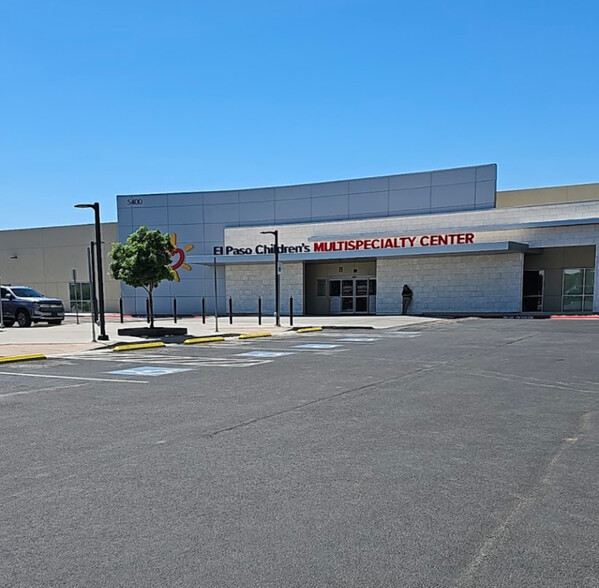 5400 Alameda Ave, El Paso, TX for lease - Building Photo - Image 1 of 14