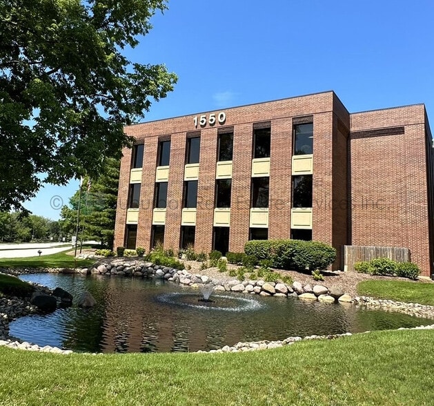 1550 Spring Rd, Oak Brook, IL for lease - Building Photo - Image 1 of 13