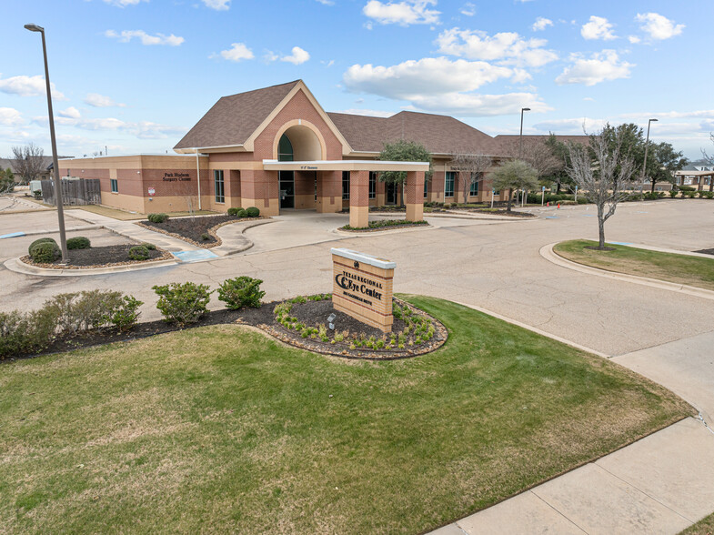 3811 Sagebriar Dr, Bryan, TX for sale - Primary Photo - Image 1 of 20