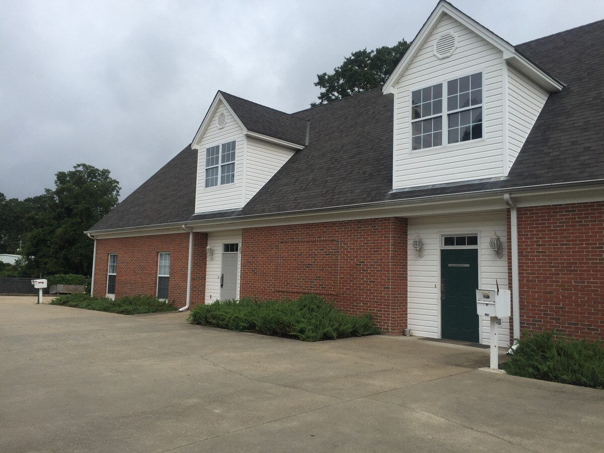 321 Greenville St, Lagrange, GA 30241