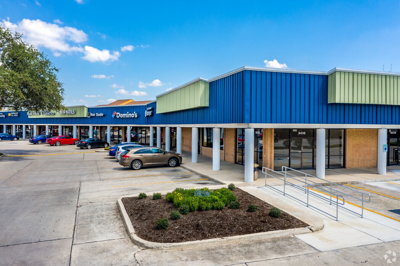 8438 Fredericksburg Rd, San Antonio, TX 78229 Property Record