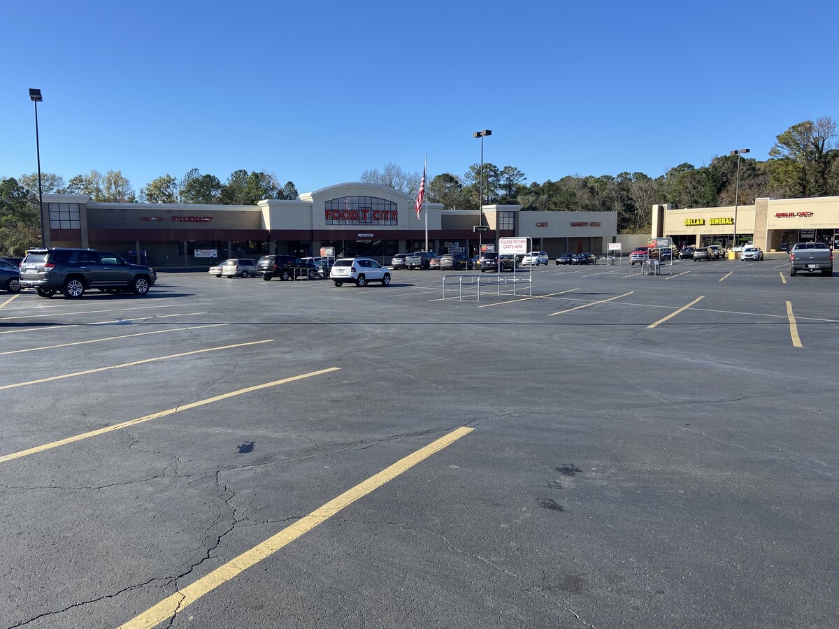 311 N Main St, Lafayette, GA 30728 - Lafayette Plaza | LoopNet