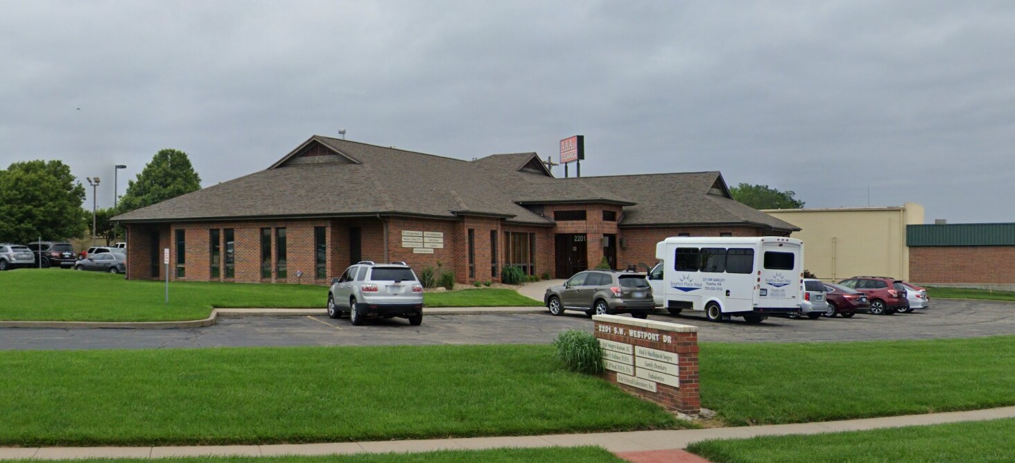 2201 SW Westport Dr, Topeka, KS for sale Building Photo- Image 1 of 1