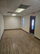 2209 N Padre Island Dr, Corpus Christi, TX for lease Building Photo- Image 2 of 5