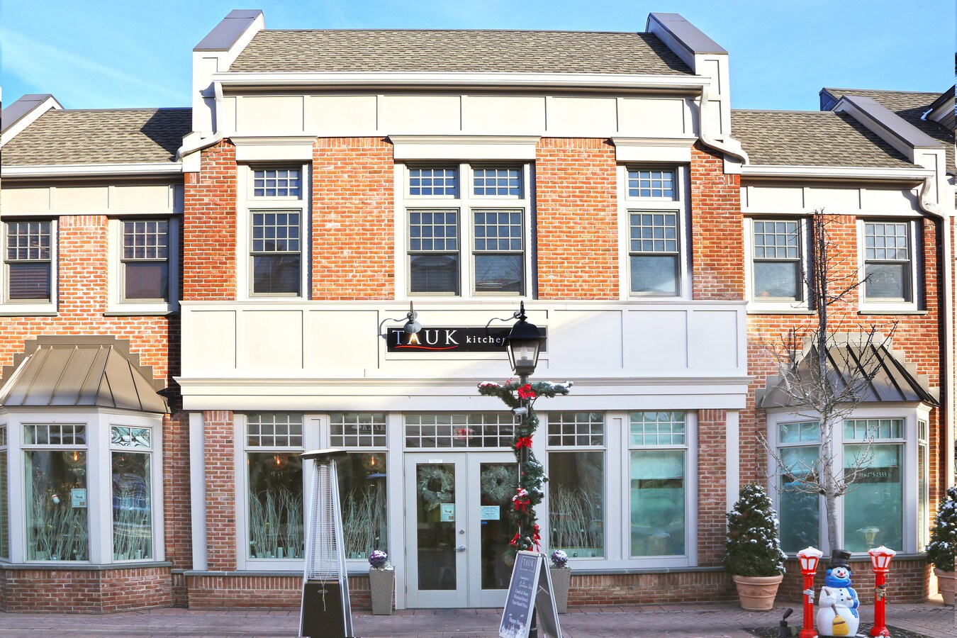 402 Main St, Armonk, NY 10504