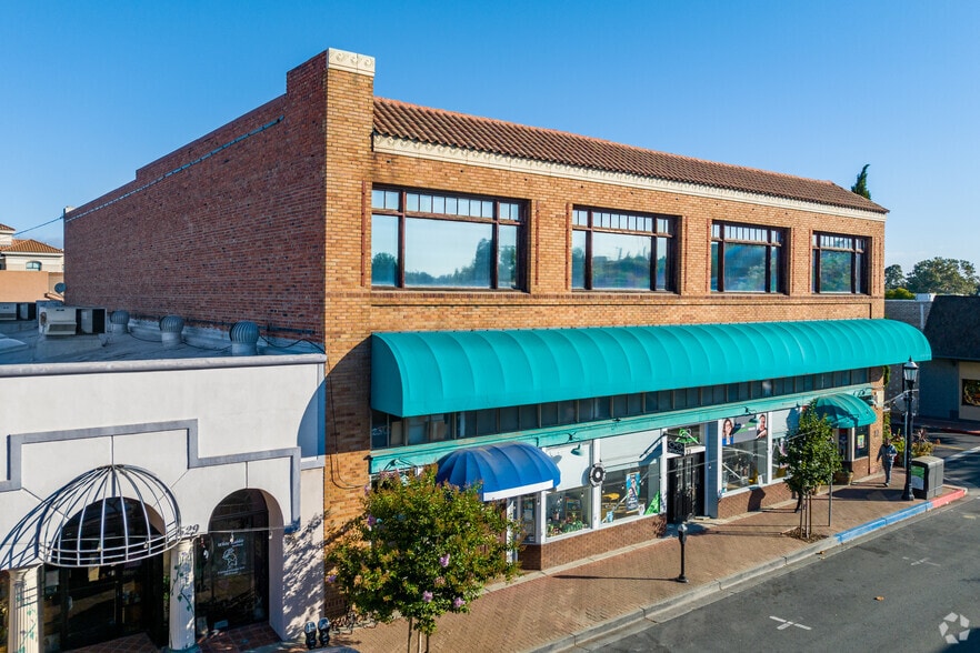 531-537 Main St, Martinez, CA for lease - Building Photo - Image 3 of 22
