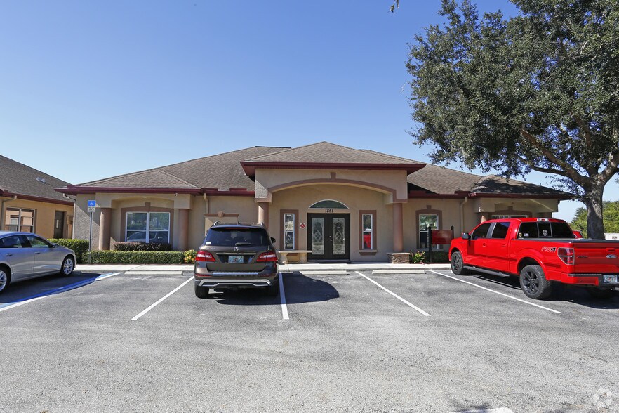 1851 Collier Pky, Lutz, FL 33549