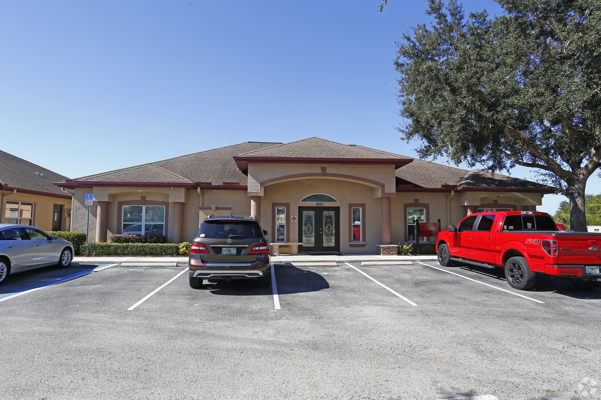 1851 Collier Pky, Lutz, FL for lease Building Photo- Image 1 of 6