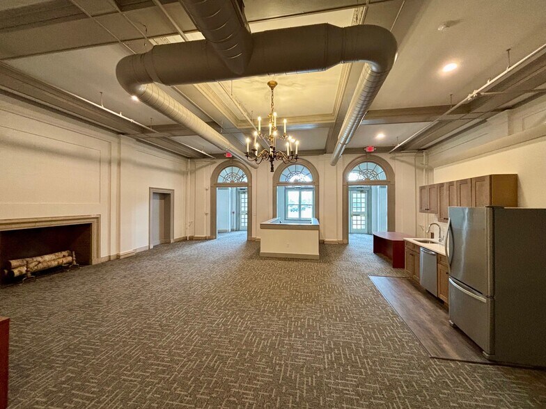 870 Westminster St, Providence, RI for lease - Building Photo - Image 2 of 7