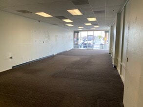 2314 W Kettleman Ln, Lodi, CA for lease Building Photo- Image 2 of 4