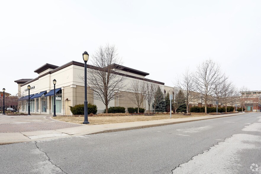 1000 Russell Rd, Maumee, OH for lease - Building Photo - Image 2 of 16