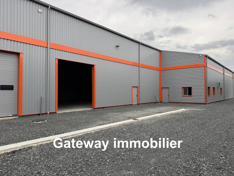 Industrial in Creuzier-le-Neuf for lease - Building Photo - Image 1 of 8