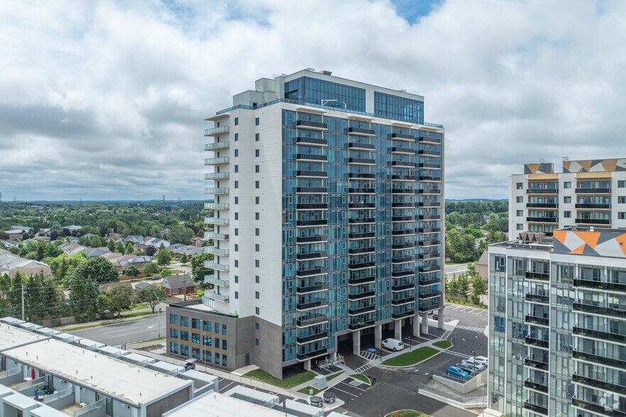 1442 Highland Rd W, Kitchener, ON for lease - Building Photo - Image 3 of 32