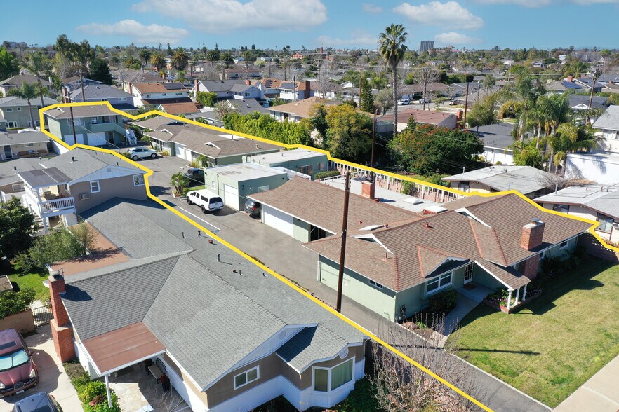 313323 E 21st St, Costa Mesa, CA 92627