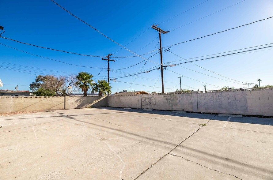 507 S Decatur Blvd, Las Vegas, NV for sale - Building Photo - Image 2 of 27