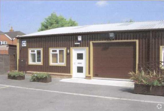 Basingstoke Rd, Reading for lease Building Photo- Image 1 of 7