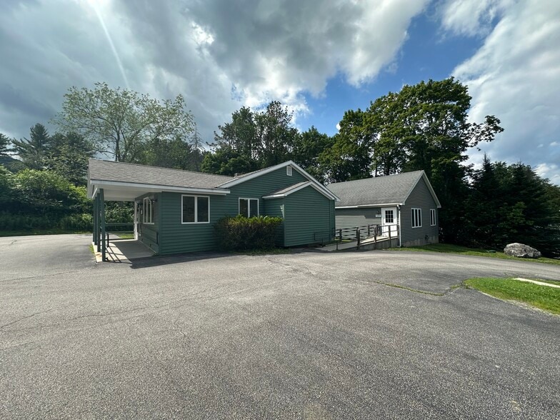 343 Dewey St, Bennington, VT for lease - Primary Photo - Image 1 of 11