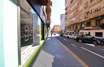 Retail in Alicante, Alicante for lease Interior Photo- Image 2 of 13