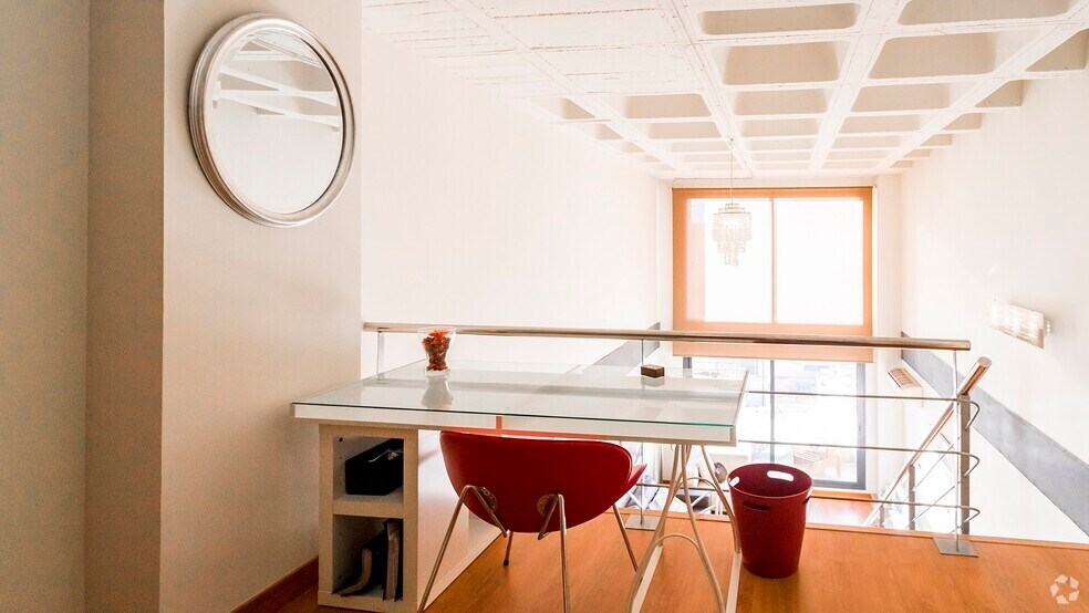 Office in Madrid, Madrid for sale - Interior Photo - Image 1 of 1