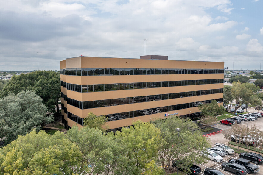 11550 Fuqua St, Houston, TX for lease - Building Photo - Image 2 of 8